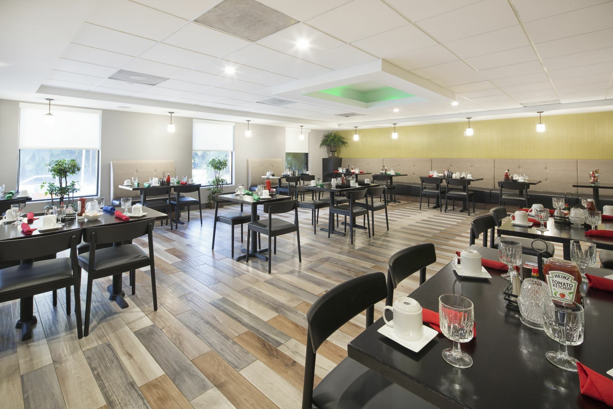 Holiday Inn Melbourne-Viera Conference Ctr By Ihg Exterior foto